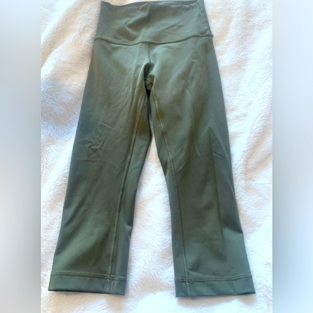 Lululemon green pants size 2